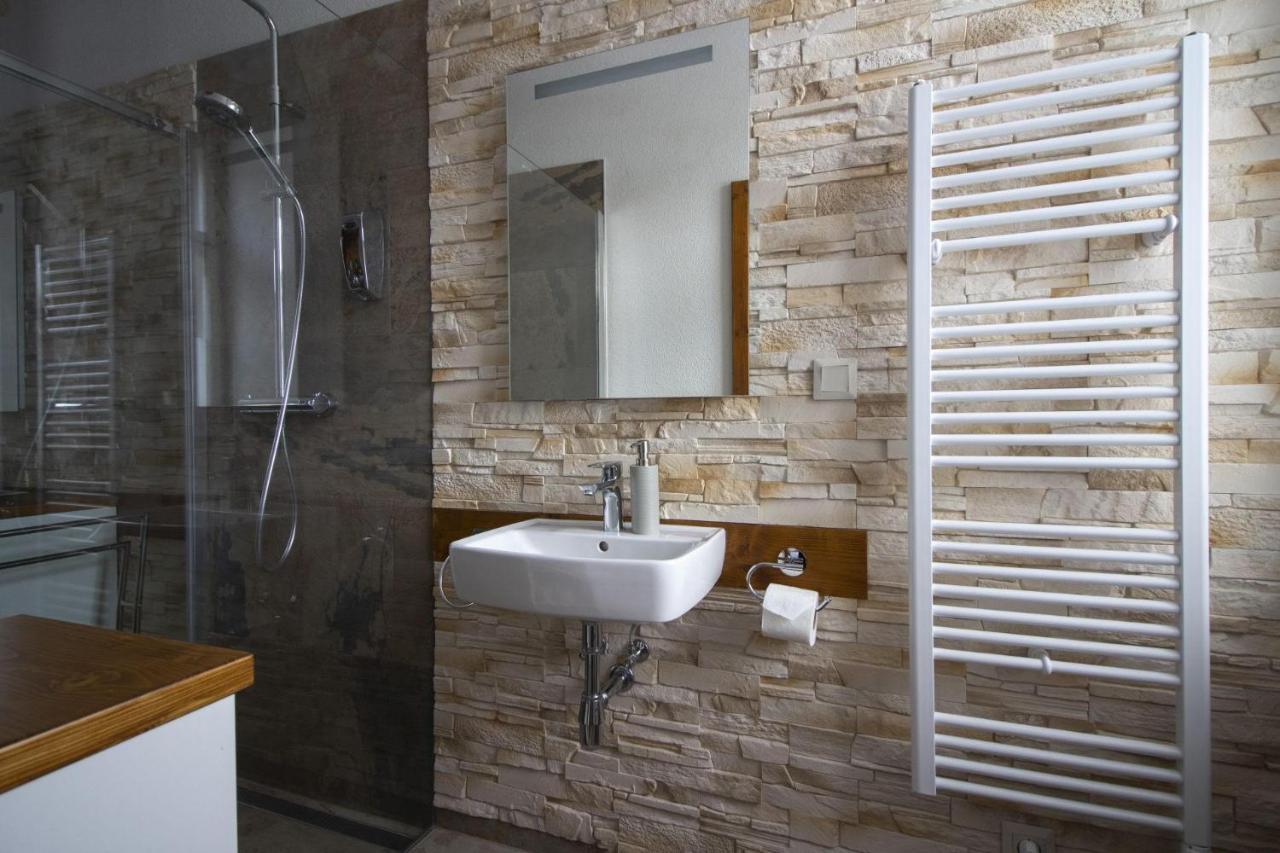 Apartman Srnka S Vyhladom Na Vysoke Tatry Luaran gambar