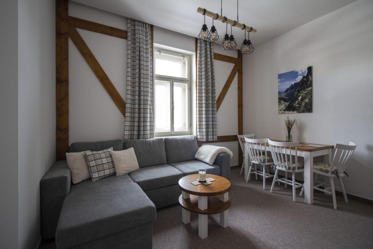 Apartman Srnka S Vyhladom Na Vysoke Tatry Luaran gambar