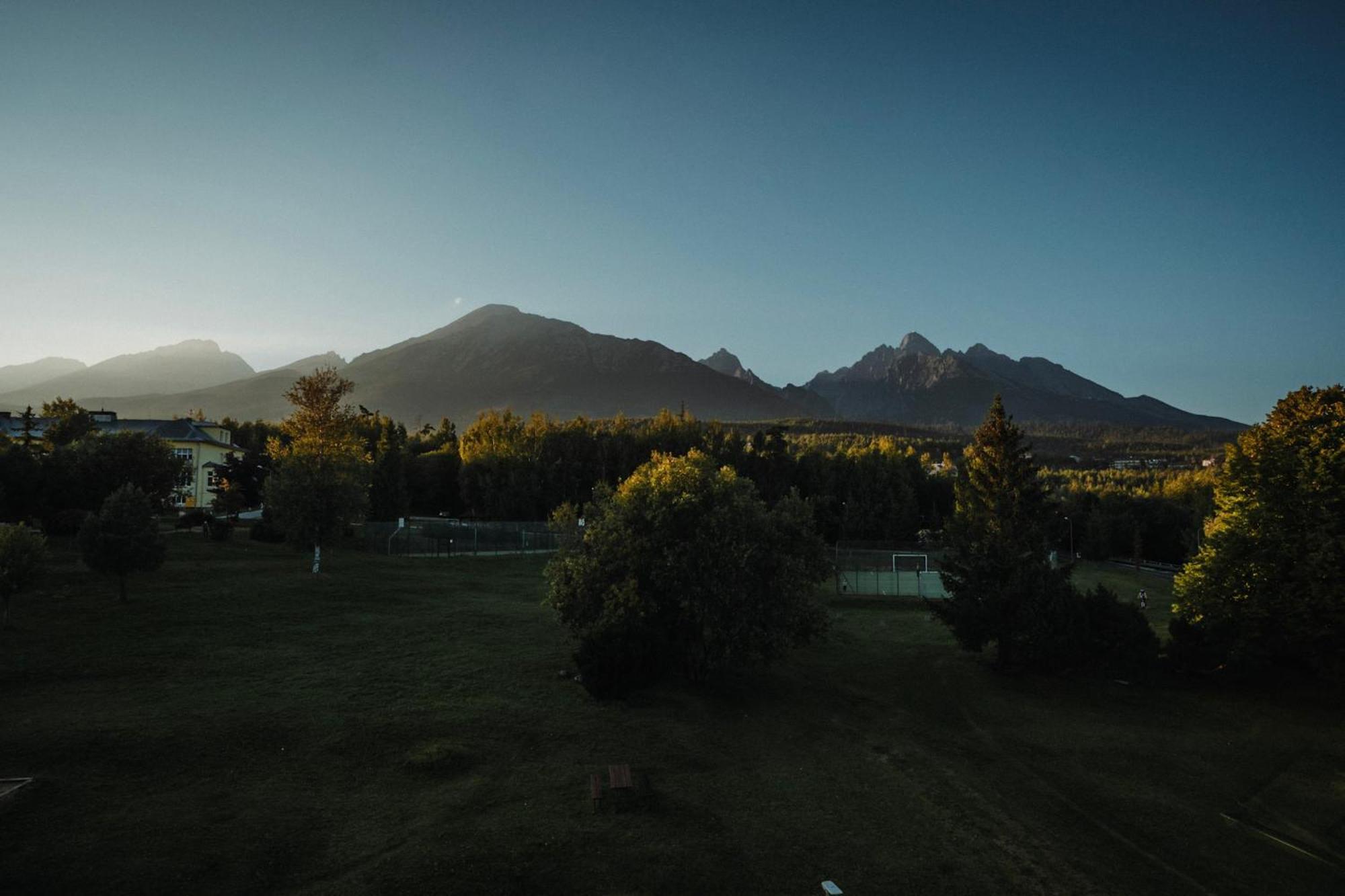 Apartman Srnka S Vyhladom Na Vysoke Tatry Luaran gambar